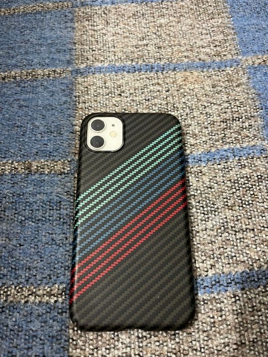 Продам iPhone 11