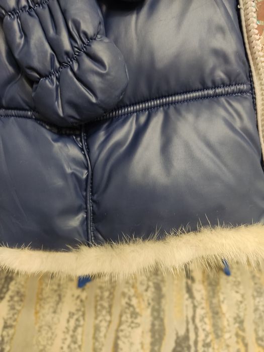 Продам зимнюю куртку для девушки!