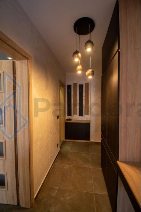 Дава се под наем Двустаен апартамент в София, Център - 75 кв.м за 509.49 € - Снимка #3