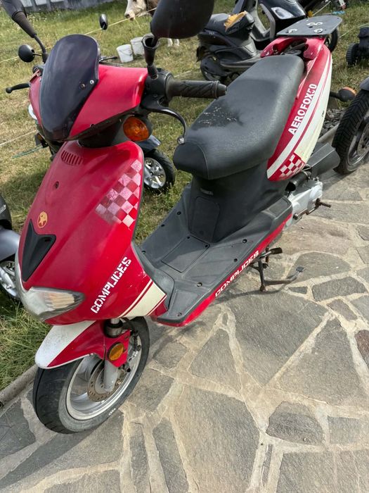 Scutere electrice/benzina/Motocicleta Yamaha