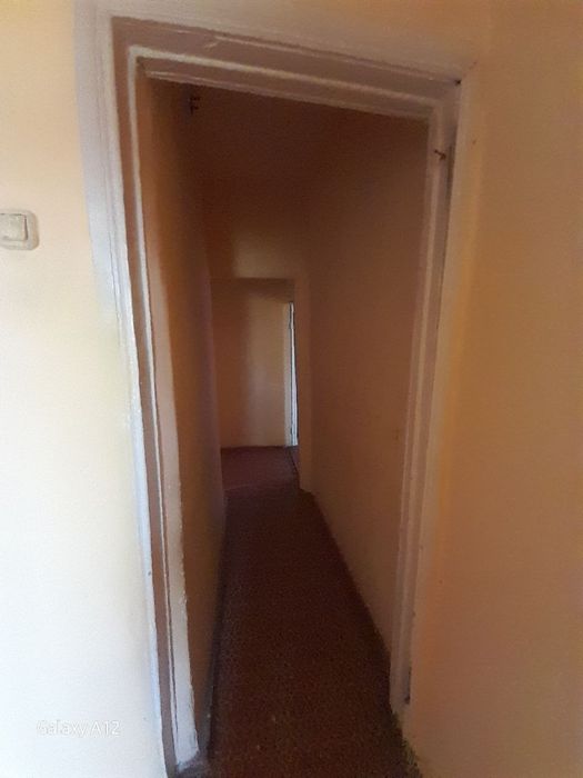 Jizzax shahrida 2 xonali kvartira sotiladi