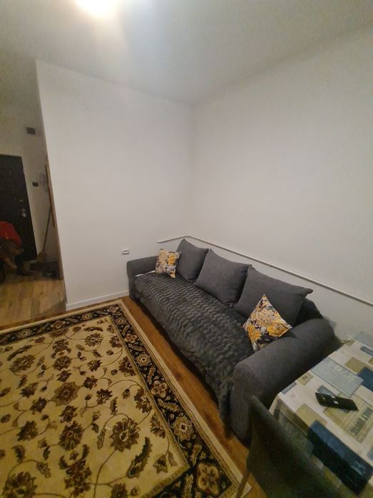 Inchiriez garsoniara in Gruia