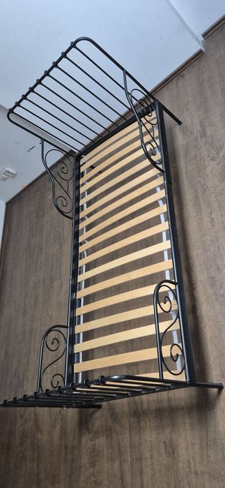 Pat metalic 90x200, reglabil, cu somiera