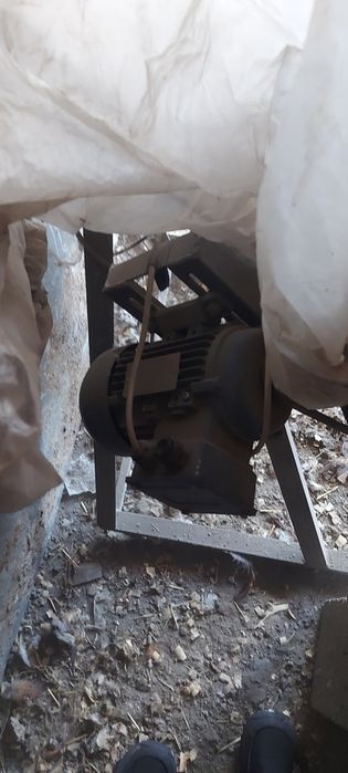 Продам бетономешалку