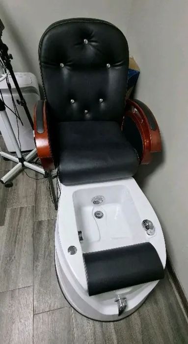 Педикюрное кресло