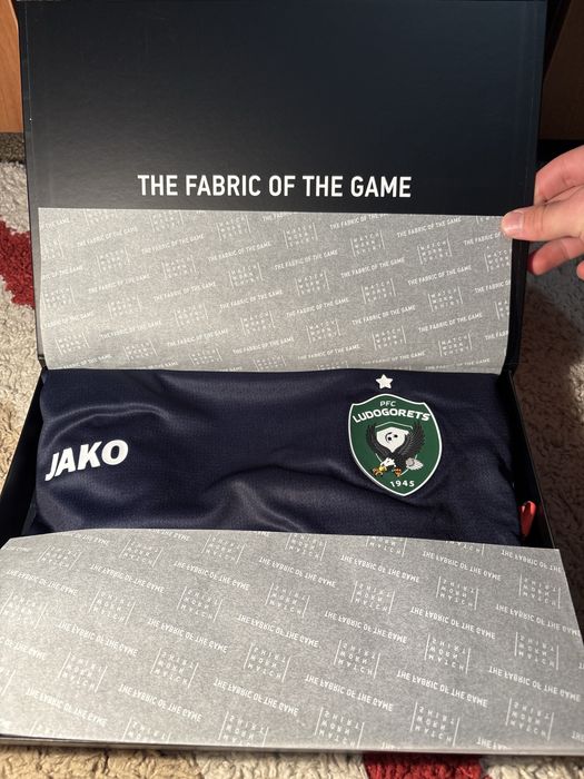 Мачова фанелка на Ерик Биле Лудогорец със автограф