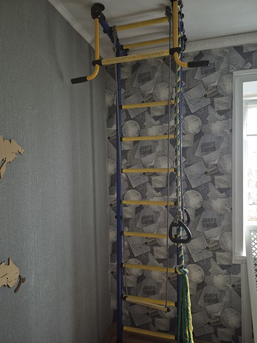 Продам шведский стенку