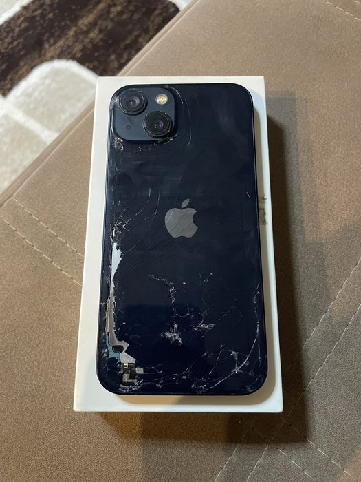 Продам либо обменю iphone 13 128
