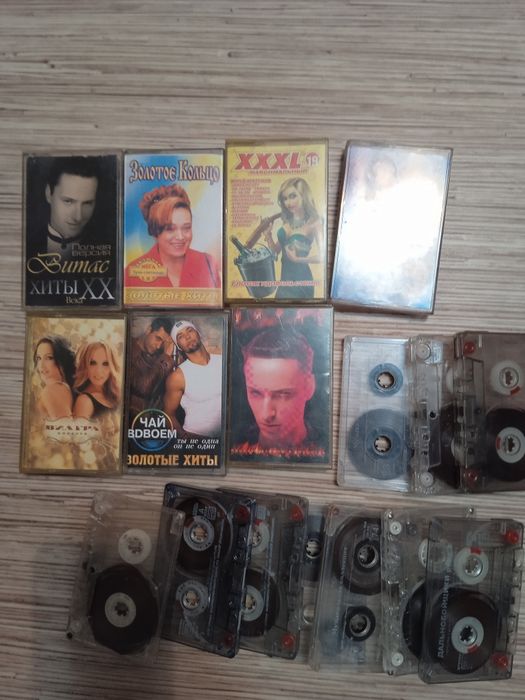 ДВД   Пластинки диски кассеты