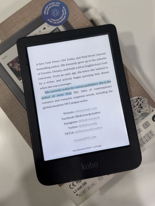 Електронен четец Kobo Clara Color