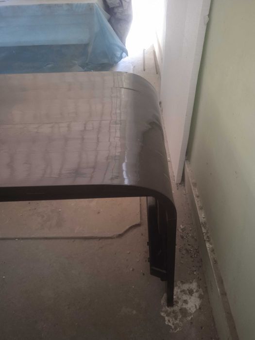 Стол для офиса из дерева