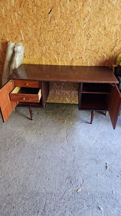 Продам советский письменный стол