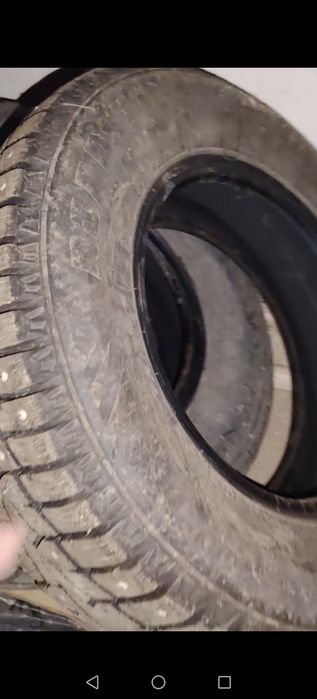 Шипованный Roadstone WinGuard 195/70/14