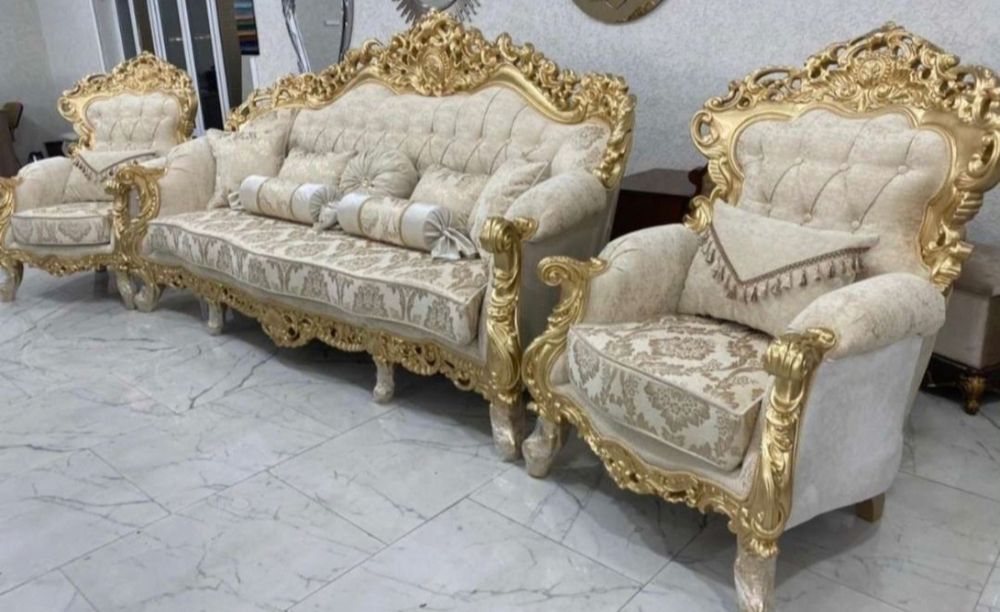 Продам диван и кресла.