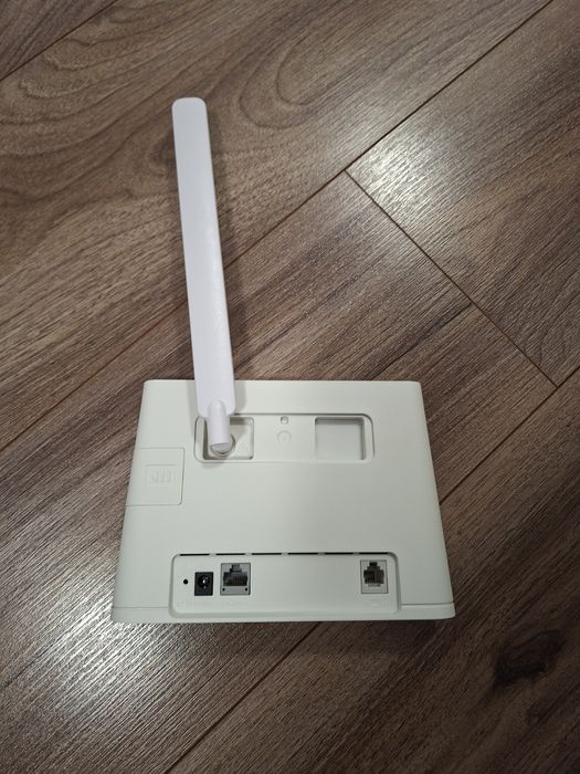 Router/modem Huawei cu cartela sim