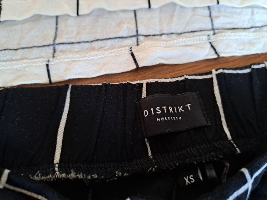 Два комплекта XXS Distrikt, Ginatricot