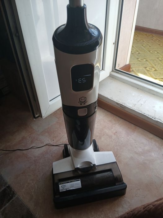 Моющий пылесос продам