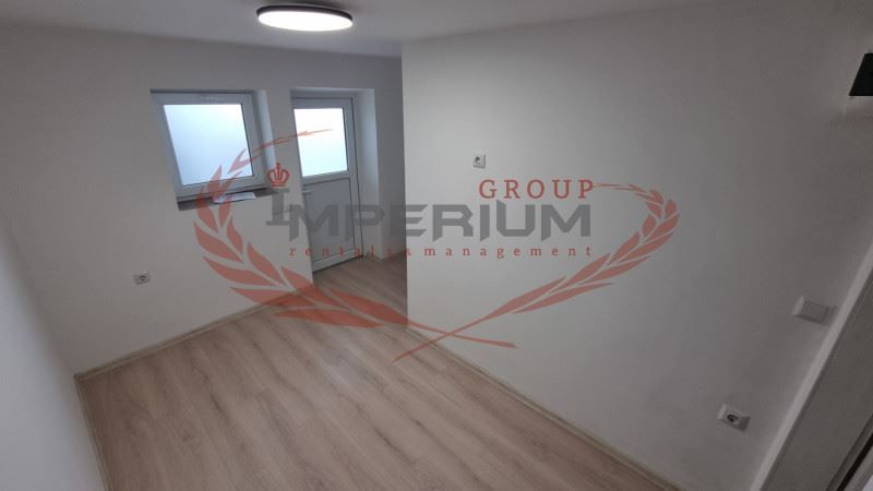 Продава се Едностаен апартамент в Варна, Левски - 12 кв.м за 2167 €/кв.м - Снимка #1