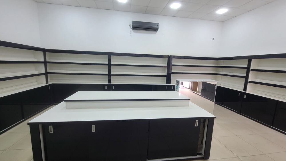 Rasmdagi Barcha Mebellar sotiladii