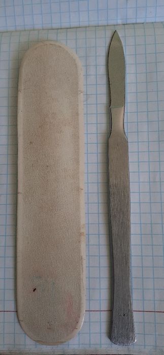 Скальпель медицинская