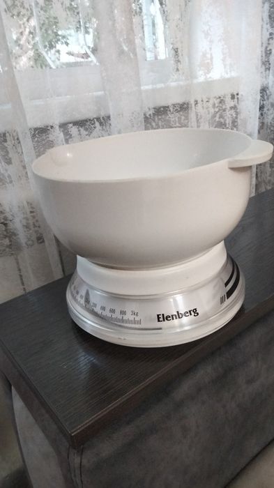 Кухонные весы настольные