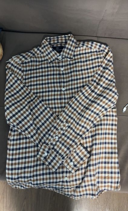 Продам рубашку aquascutum