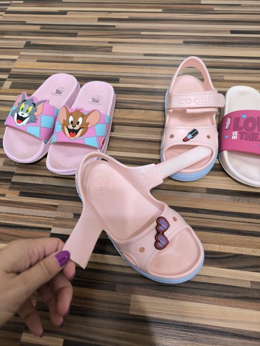 Papuci/ sandale fete 29-30