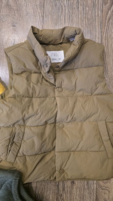 размер 104 см , 3-4год Яке, Елек, Ветровка  на Zara, Okaidi