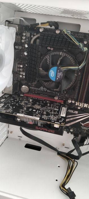 Kit Gaming: Placă de bază Asus ROG Maximus IV GENE-Z + I5 2550K + 16GB RAM + Video RX 550 2GB