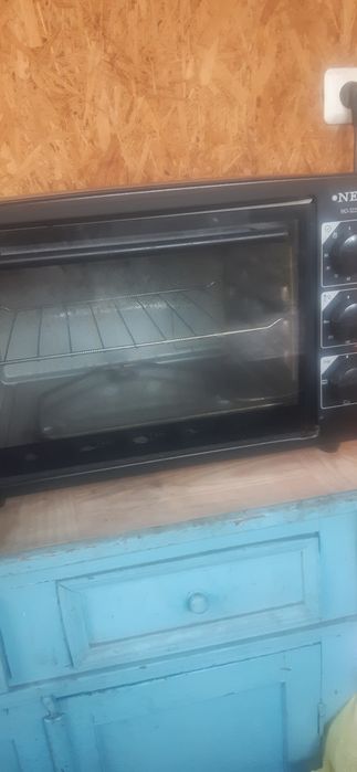 Продам электрическую духовку
