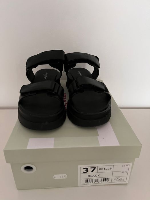 Продавам сандали mat star