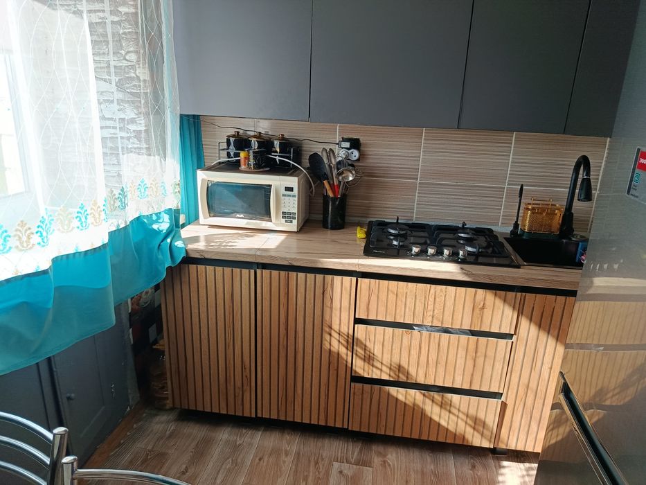 Продаёт 1 комнатная квартира