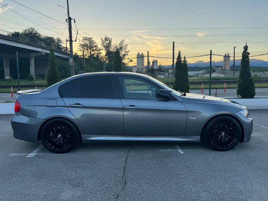 BMW 3 Series 2011 — imagine 4