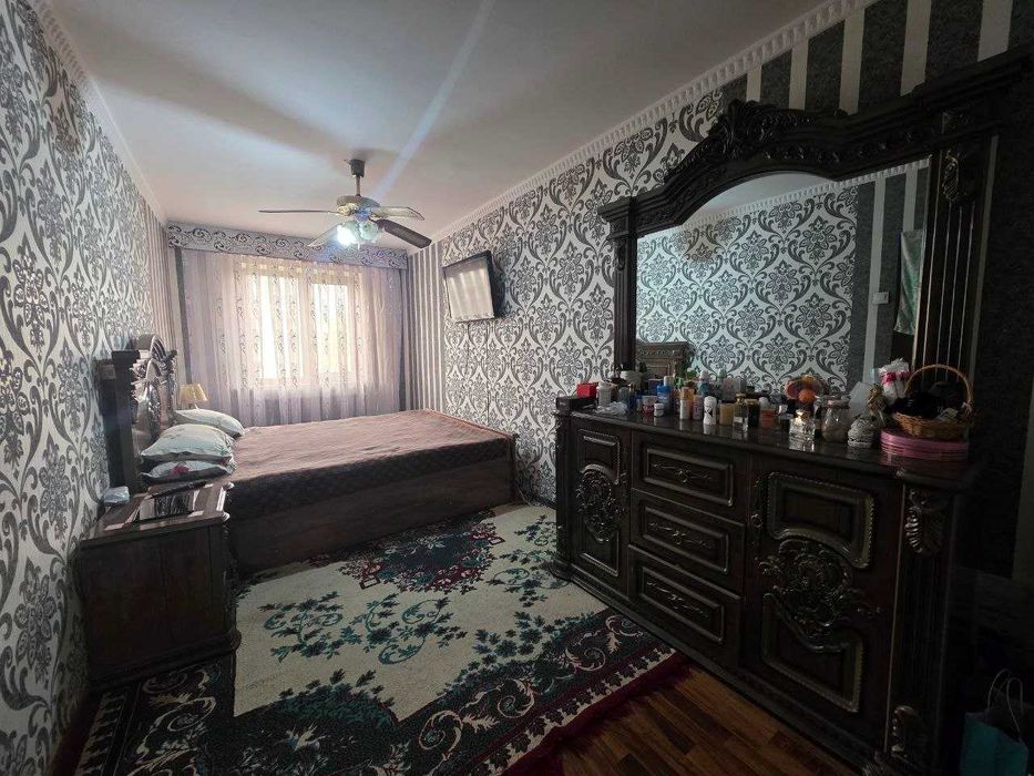 Продаётся 4х комн квартира на 3 этаже Ор-р Пиридастгир