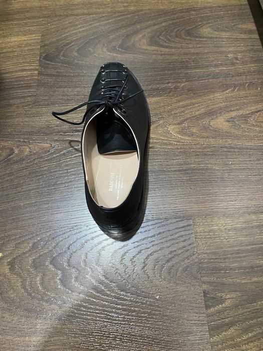 Продаю женскую обувь