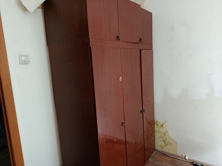 Платяной шкаф советский