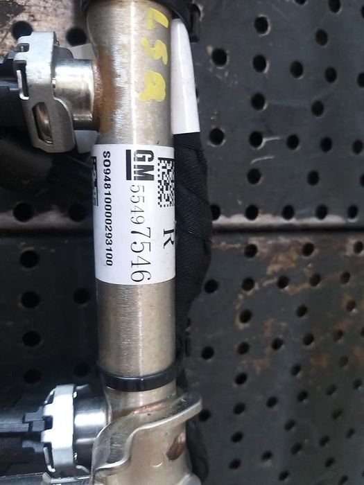 Rampa cu injectoare 1.0 b opel karl 55497546 12655674