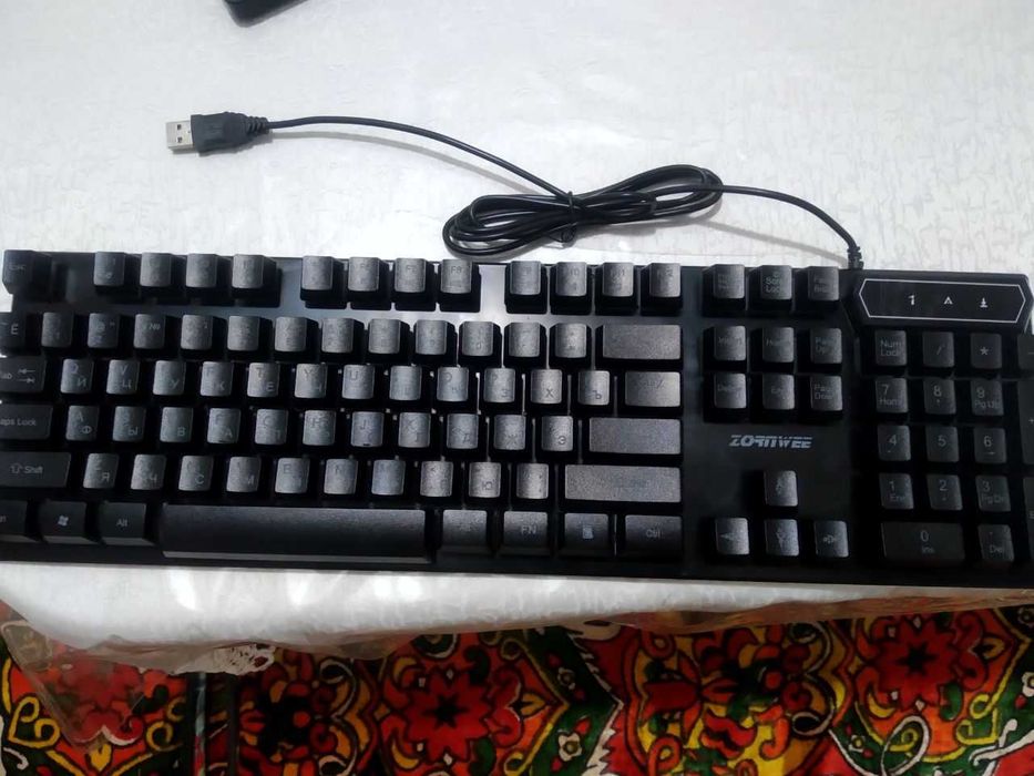 Podsvetkali Mexanika klaviatura kelishtirib beraman