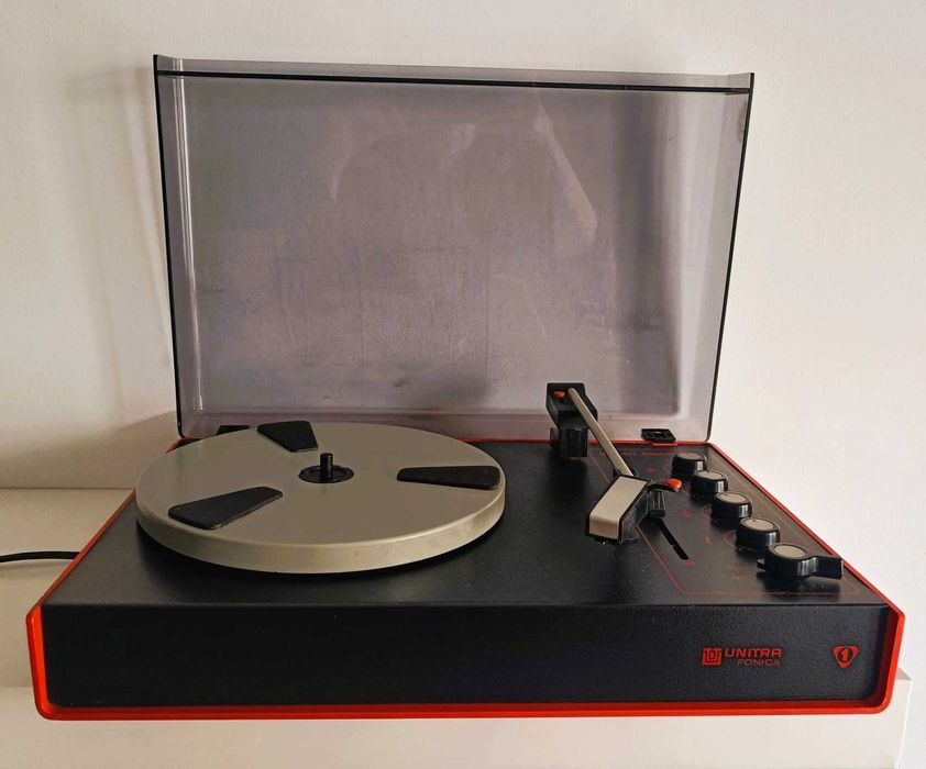 Pick-up vintage Unitra Fonica, modelul WG-417 Stereo, impecabil