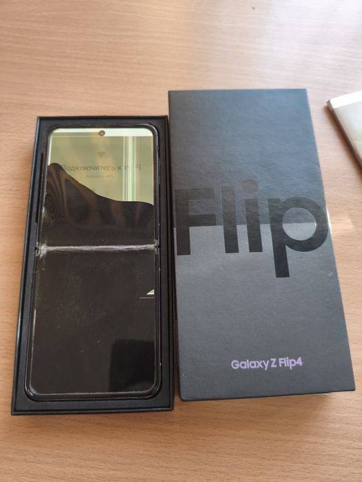 Samsung Z flip 4