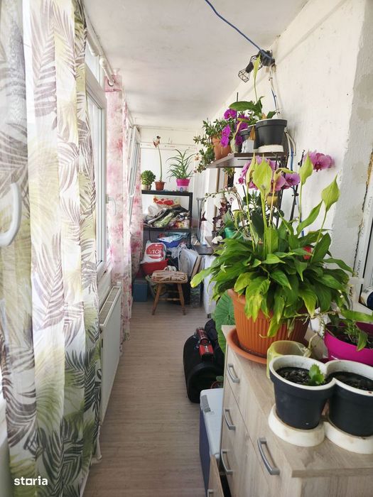 Apartament cu 4 camere de vânzare în zona Maratei