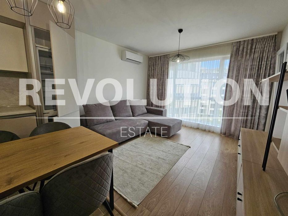 Дава се под наем Двустаен апартамент в Варна, Победа - 55 кв.м за 558.45 € - Снимка #1