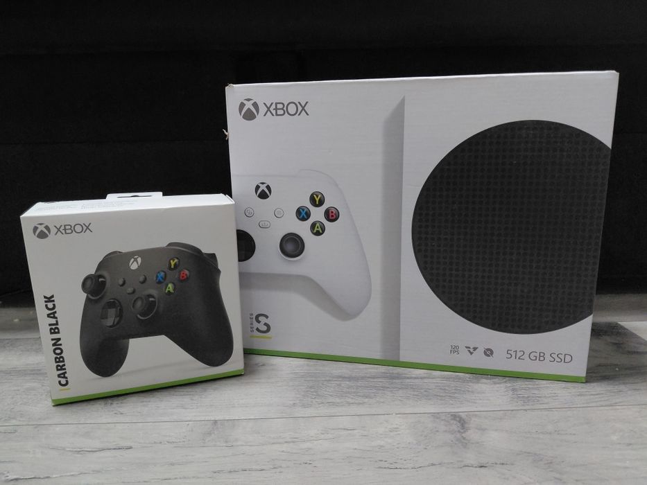 Xbox Series S + Controller / FullBox
