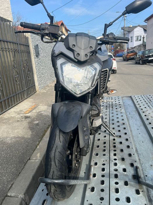 Yamaha mt 125 yzf 125 R