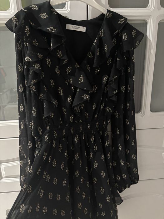 черное , праздичое платье reserved