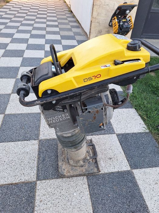 Placa compactoare  Mai compactor diese si  betoniera l