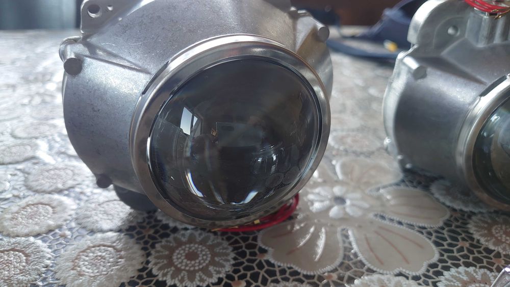 Би- ксенон Прожектори за вграждане Morimoto FXR 2.5"