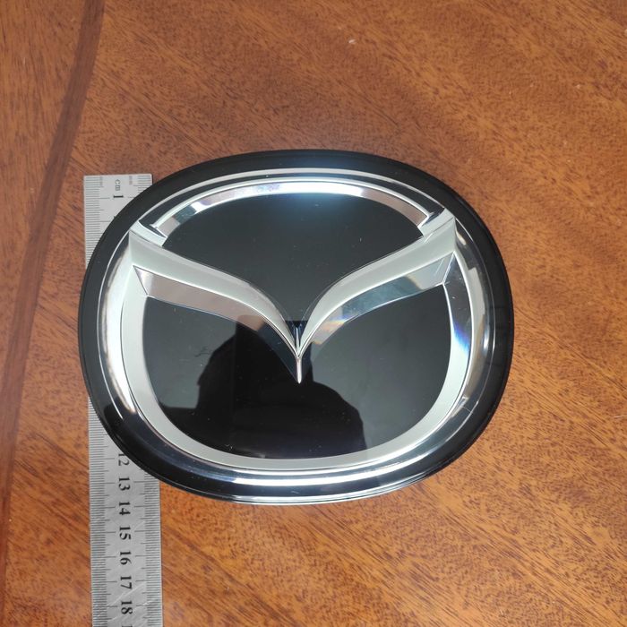 Mazda эмблема на решетку радиатора