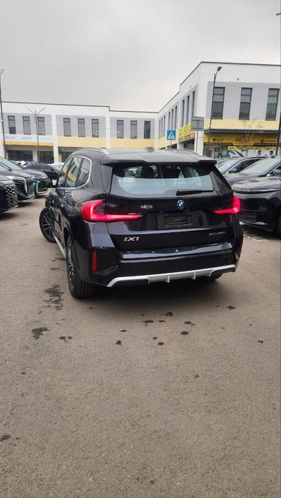 Bmw ix1 e Drive 25 L 2025 новая в наличии
