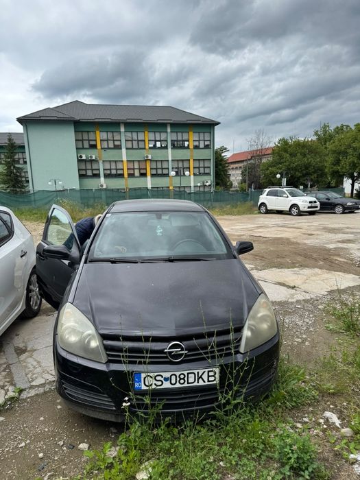 Autovehicul de vanzare  Pentru mai multe detalii, informații suplimentare sau vizionare, vă rog să mă contactați la 0771045882